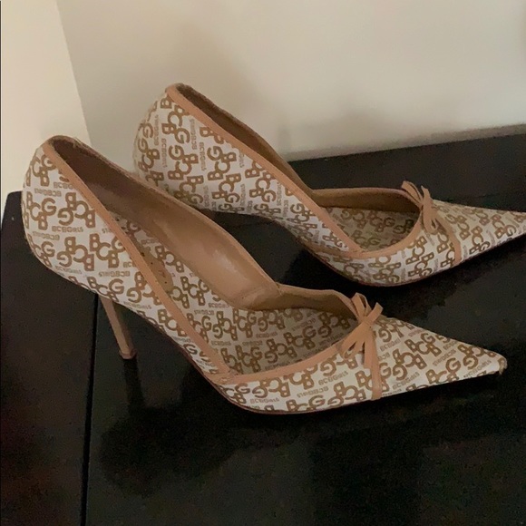 Heels - Picture 2 of 3